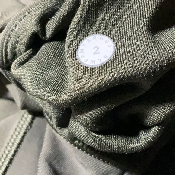 Lululemon Athletica All The Right Places II crop 23” in Dark Olive - Picture 7 of 8